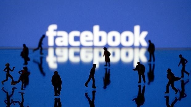 Facebook tiene más de 1.590 millones de usuarios