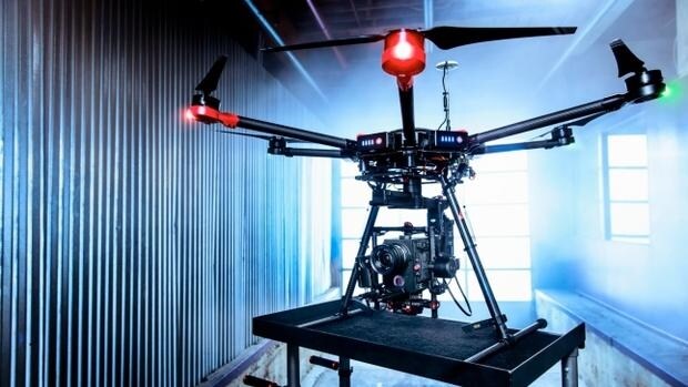 Receptor Moda Estúpido DJI apuesta por el mundo del cine con su nuevo drone M600