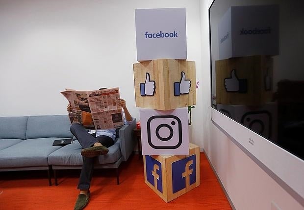 ¿Espía Facebook nuestras conversaciones?