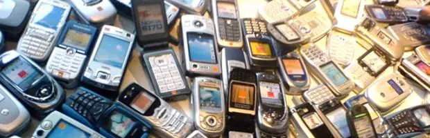 La moda del coleccionismo de móviles «retro»: teléfonos antiguos vendidos a precio de oro