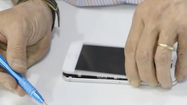 Cómo se cambia la pantalla de un «smartphone»