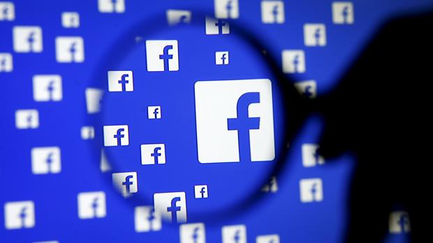 Facebook «es una red de mayores»