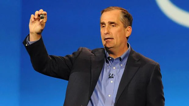El CEO de Intel vendió la mitad de sus acciones tras conocer los fallos