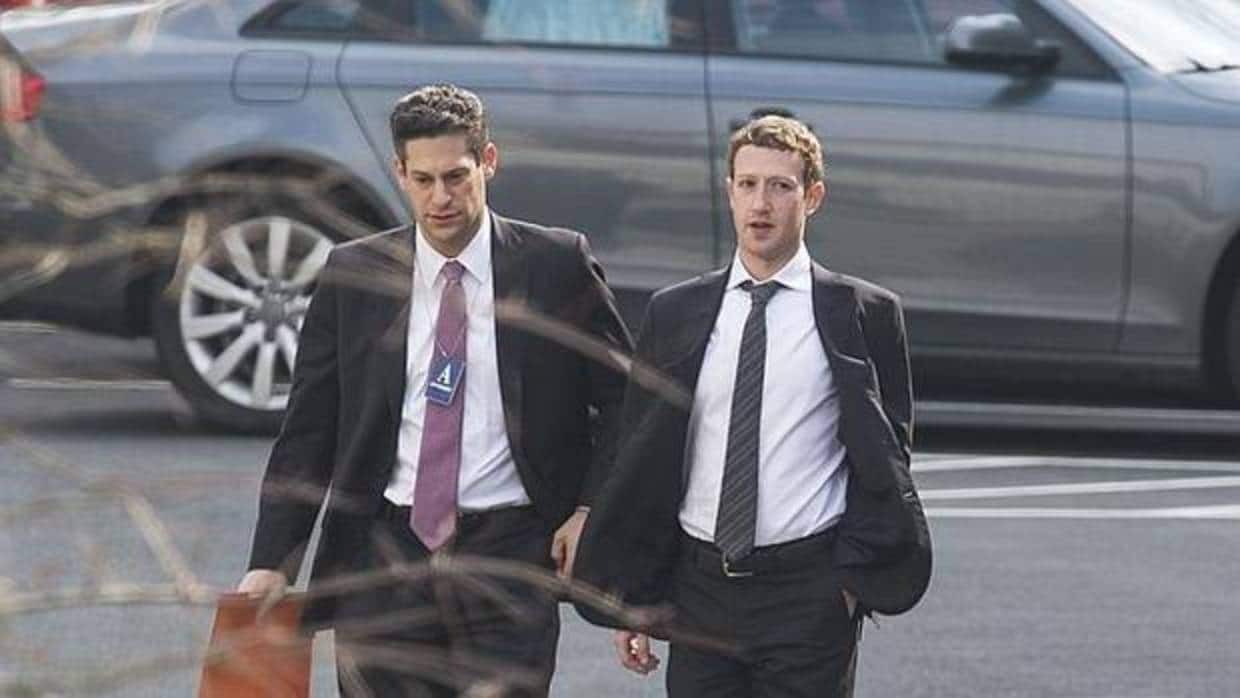 Zuckerberg lamenta la fuga de datos, pero defiende el modelo de Facebook