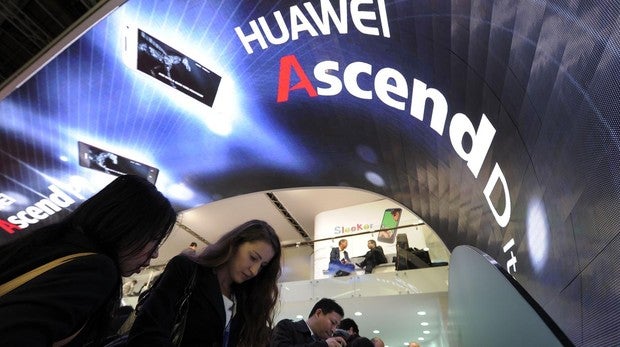 Los demócratas, también contra la tecnología china: «No usen dispositivos ZTE o Huawei»