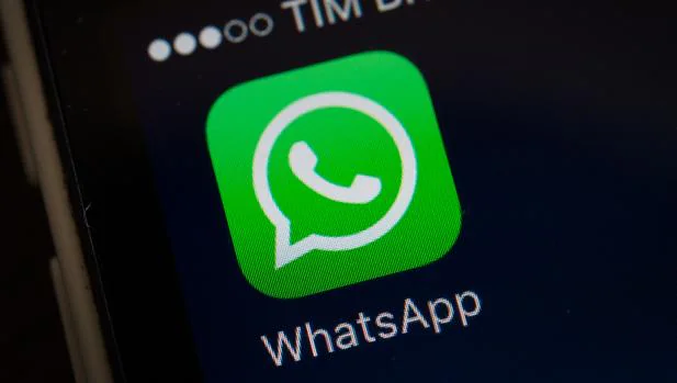 WhatsApp: cómo buscar archivos GIF desde un chat