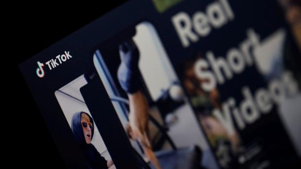 India levanta la prohibición a TikTok tras vetarla por fomentar la pornografía y exponer a menores a abusos sexuales