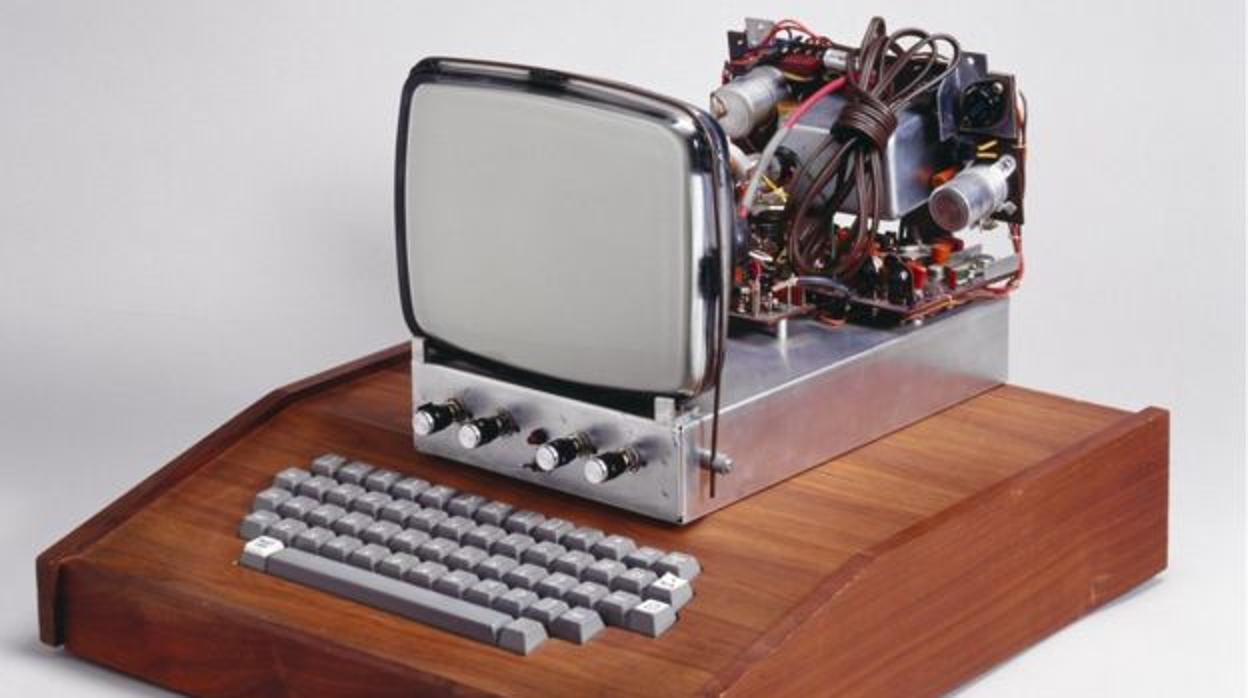 Apple I As Fue El Primer Ordenador Creado Por Steve Jobs Y Steve 