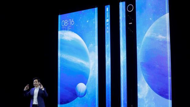 Xiaomi presenta su Mi Mix Alpha con pantalla envolvente y cámara principal de 108MP