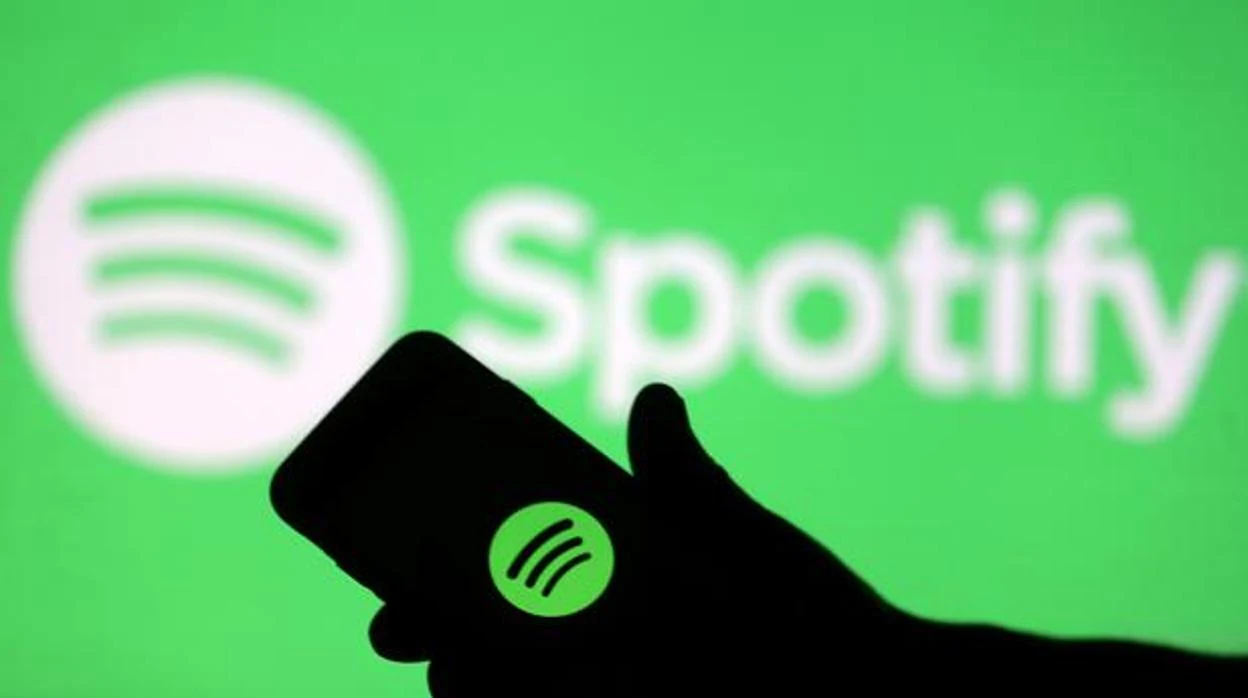 Spotify no quiere que te pierdas tu podcast favorito: comenzará a recomendártelos