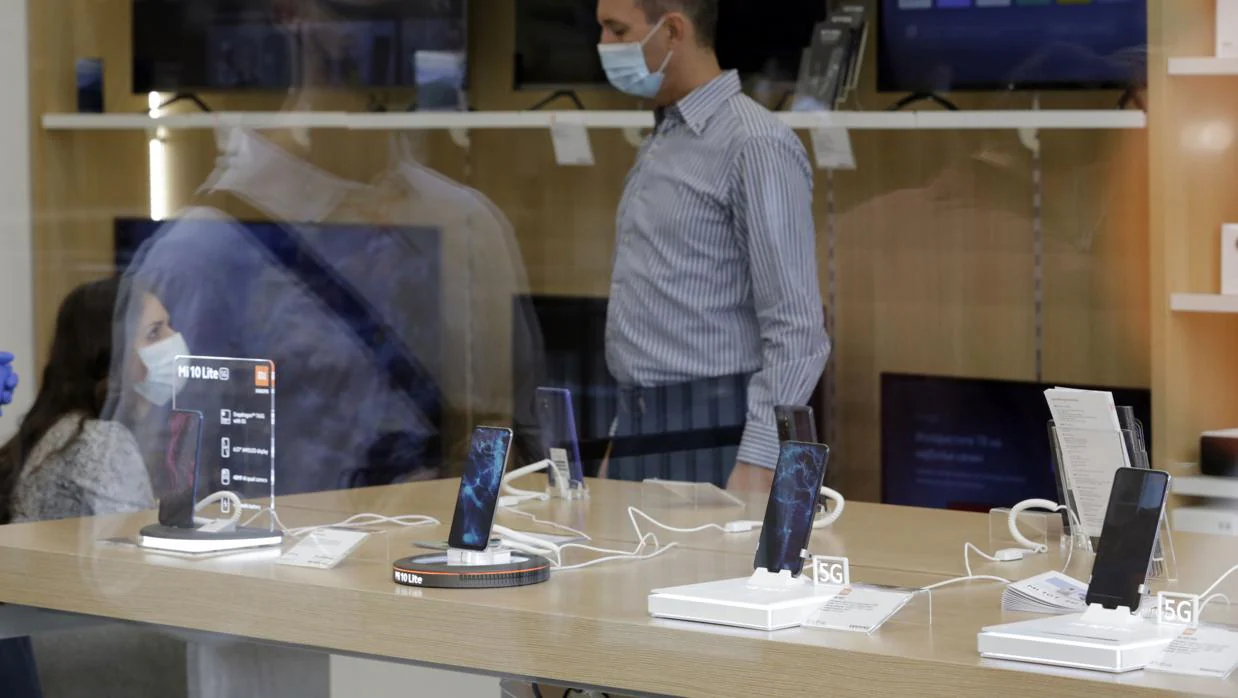 Histórico vuelco en el mercado del «smartphone»: Xiaomi supera por primera vez a Apple