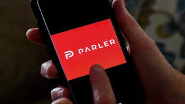 Parler vuelve a estar activa tras encontrar alojamiento en servidores rusos