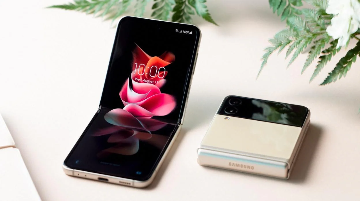Samsung presenta sus nuevos móviles plegables Galaxy Z Flip 3 y Z Fold 3