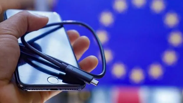 En 2024 cargarás todos tus dispositivos con un solo cable: ¿qué pasará con tu iPhone y tus viejos 'gadgets'?