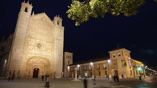 La iglesia de San Pablo, junto al Palacio Pimentel