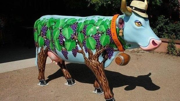 Cow Parade, una exposición itinerante de vacas hechas con fibra de vidrio