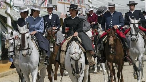 Feria de abril: lo que debes saber antes de hacer la maleta