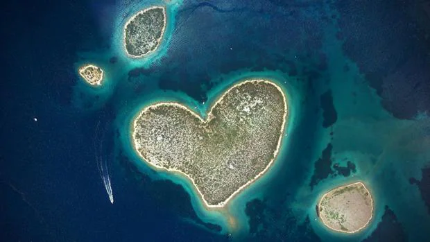 Cinco asombrosas islas con formas curiosas