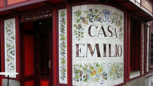 Entrada a Casa Emilio