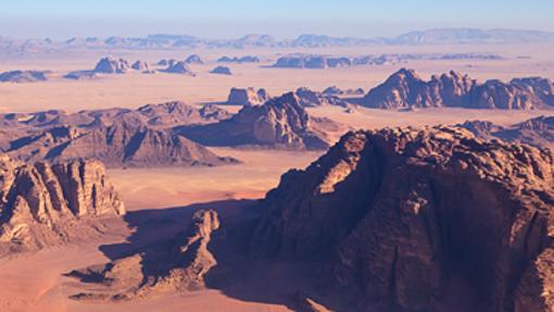 Vista del desierto, labrado por el viento y la lluvia