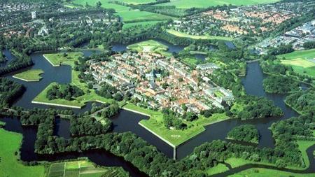 Naarden, Holanda, también conserrva la traza italiana