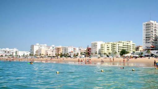 Playa de La Costilla. Fuente:andalucia.org