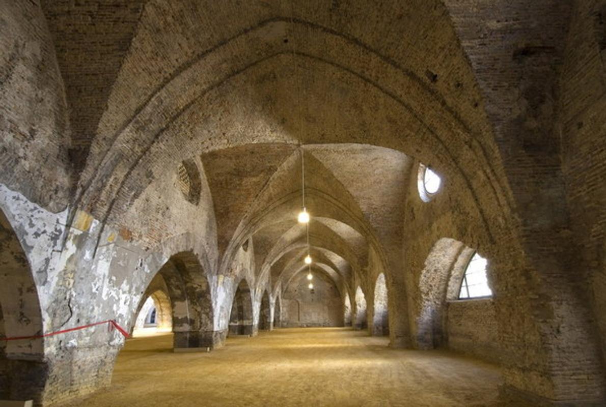 Arcos interiores en las Reales Atarazanas de Sevilla. Fuente: iaph.es