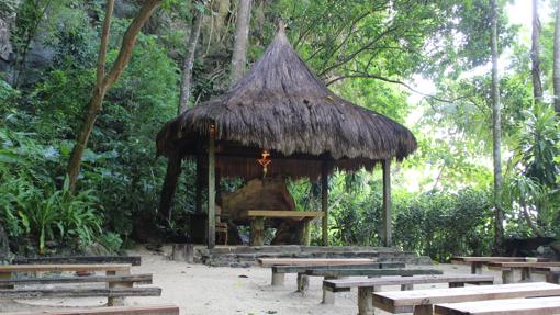 Capilla católica del hotel Lagen, en el Nido.