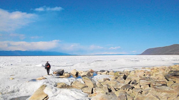 El Baikal permanece helado gran parte del año