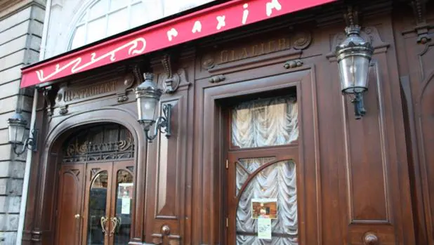 Fachada del restaurante Maxim’s situado en el n.º 3 de la rue Royale de París