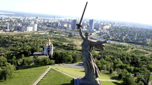 La estatua «La madre patria te llama». en Volgogrado