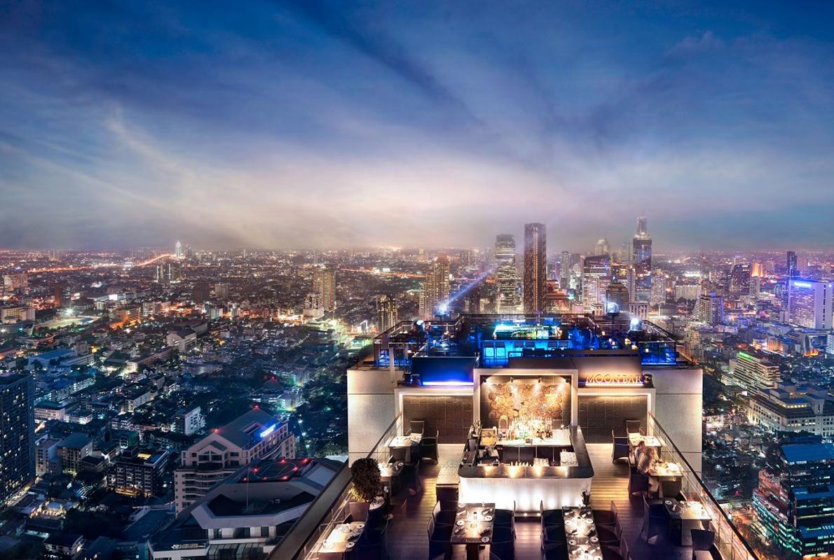 El icñonico bar de la azotea del Banyan Tree Bangkok, con toda la ciudad a sus pies