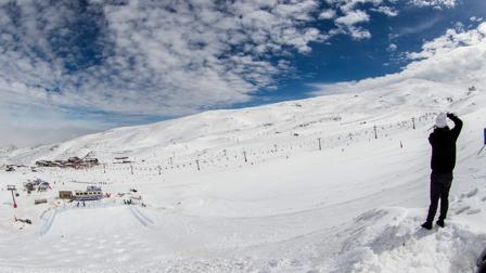 Sierra Nevada, blanca y radiante