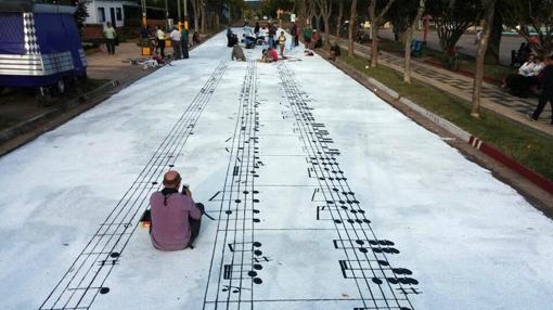 Pintura de la partitura de la Cumparsita, considerado el tango más famoso del mundo, en la localidad uruguaya de San Gregorio de Polanco