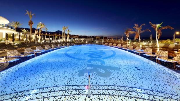 Hard Rock Hotel Tenerife: el hotel que mejor suena del mundo