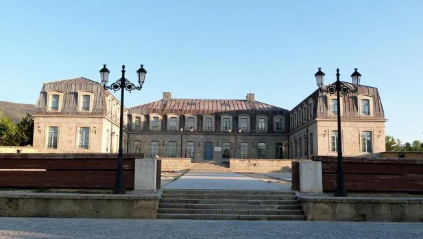 El desconocido Palacio de los Duques de Alba en un pueblo de Ávila