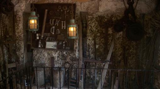 Interior de uno de los cuartos del «Castillo de Coral» (Florida)