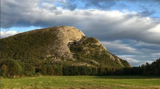 Cueva de Hanshelleren en Flatanger (Noruega)