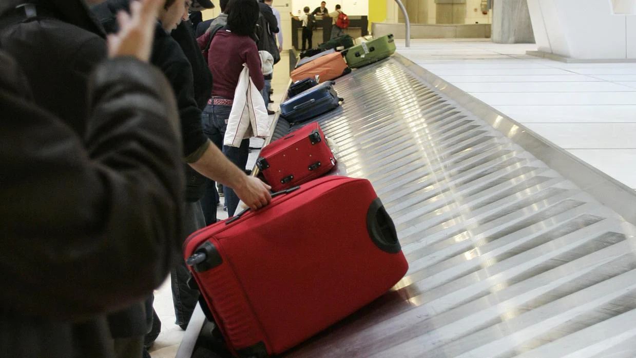 Todo lo que hay que saber para viajar sin facturar maleta