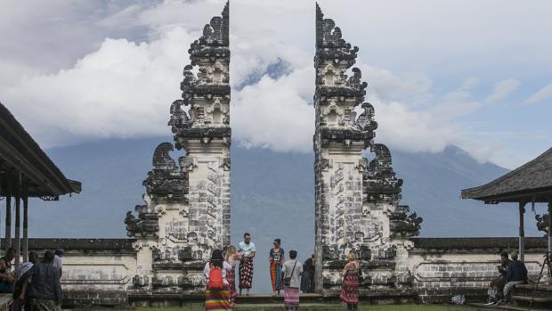 Los misterios que rodean la furia del volcán de Bali