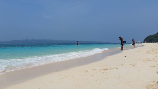 Cierran al turismo la mítica isla de Boracay, convertida en una «alcantarilla»