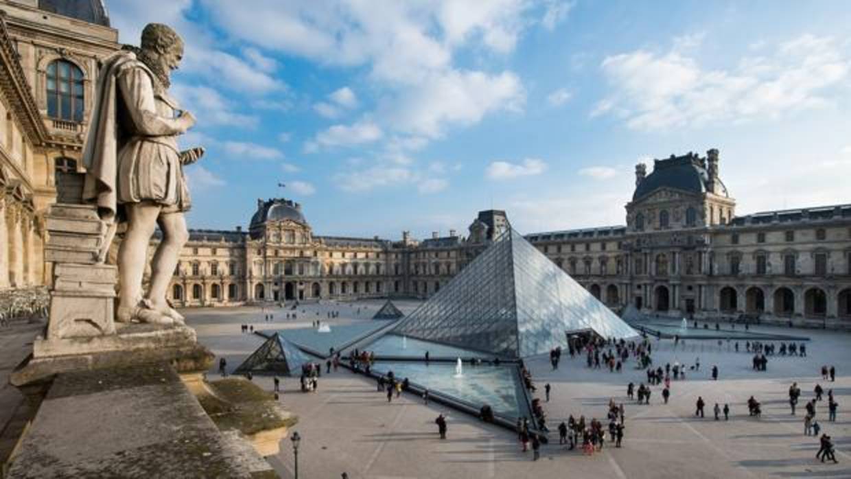 El Museo del Louvre recibió 8,1 millones de visitantes