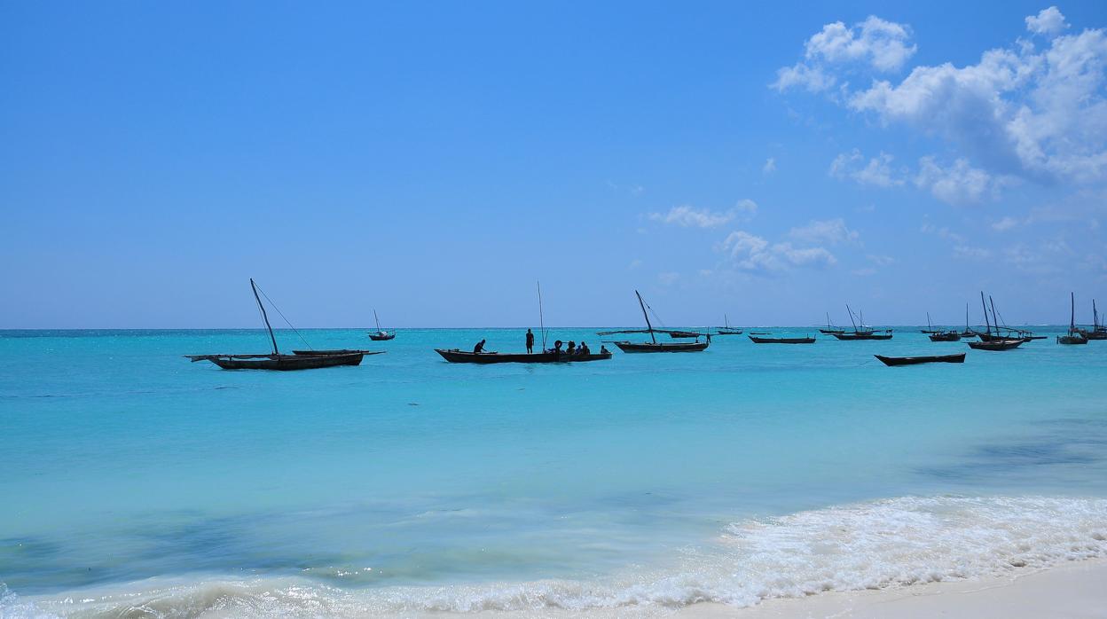 La isla tropical de Zanzíbar se encuentra a tan solo 36 kilómetros de las costas de Tanzania, en el océano Índico