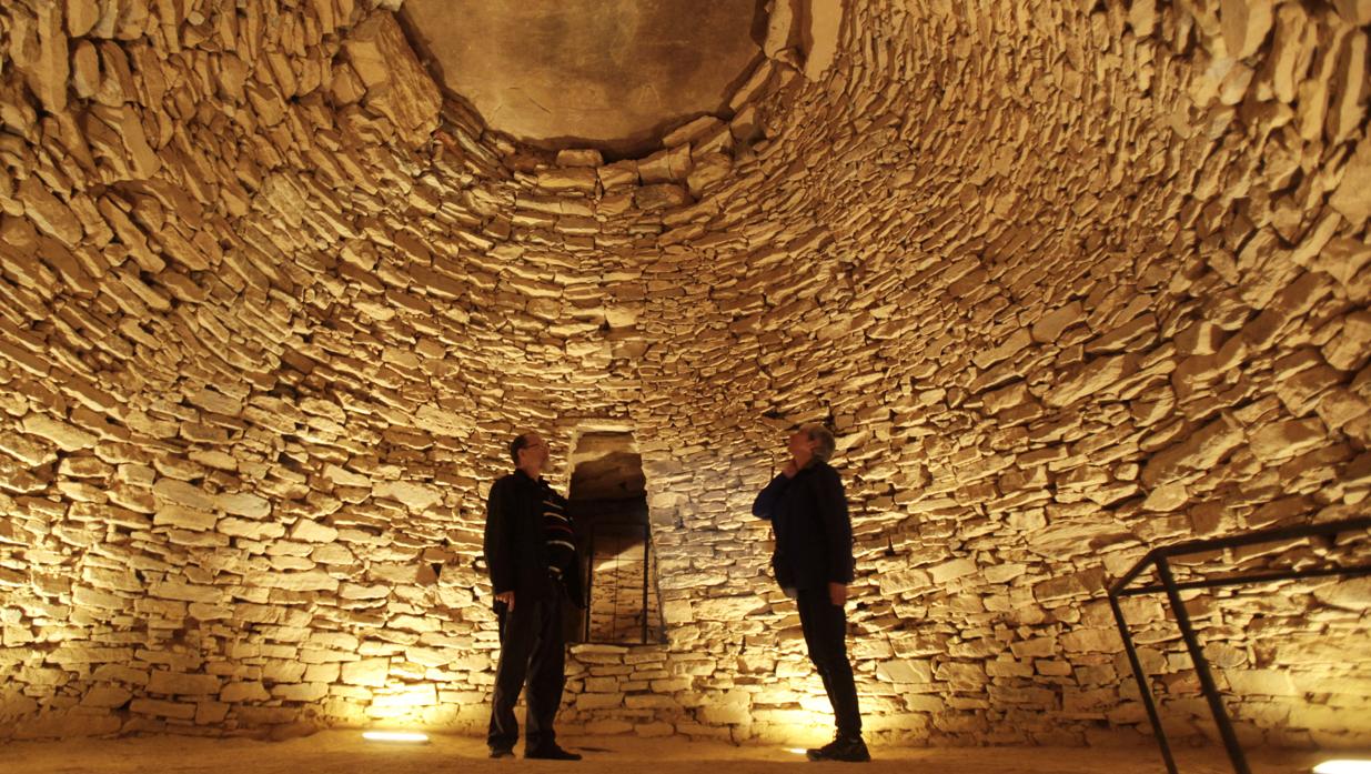 El Conjunto Arqueológico Dólmenes de Antequera lo conforma los Dólmenes de Menga, Viera y El Romeral (en la foto) en Antequera, Málaga, Patrimonio Mundial de la UNESCO desde 2016