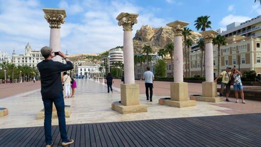 Turistas en Alicante