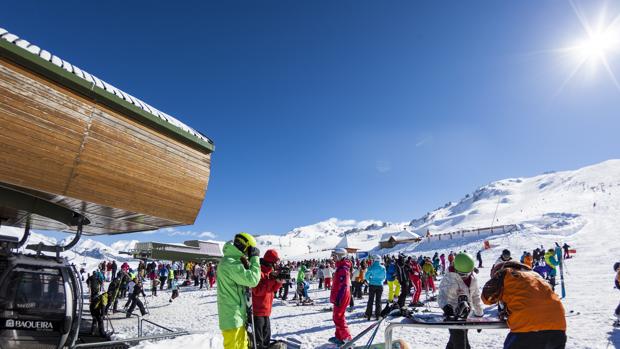 Fin de semana de esquí en más de veinte estaciones españolas