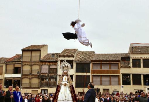 Bajada del Ángel, en Peñafiel