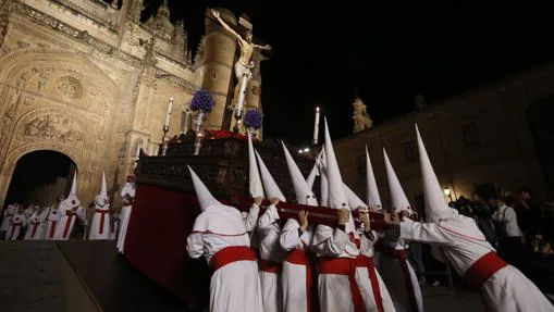 Procesión del Cristo de la Agonía Redentora, en Salamanca