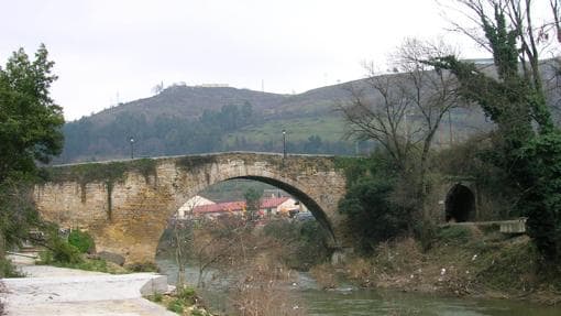Cinco puentes que el diablo «mandó» construir en España