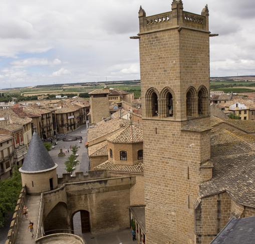 Torre y campanario de Santa María la Real